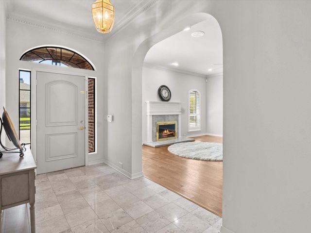 6 Friendswood Dr., Longview, TX 75605