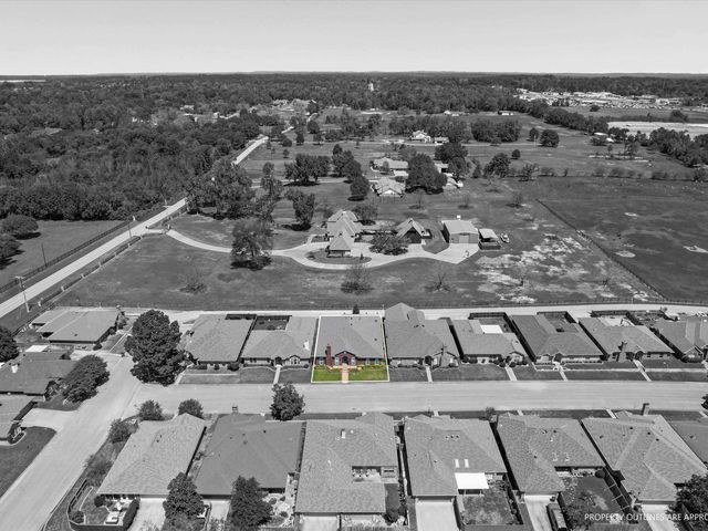 6 Friendswood Dr., Longview, TX 75605