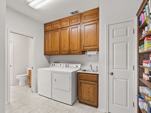 6 Friendswood Dr., Longview, TX 75605