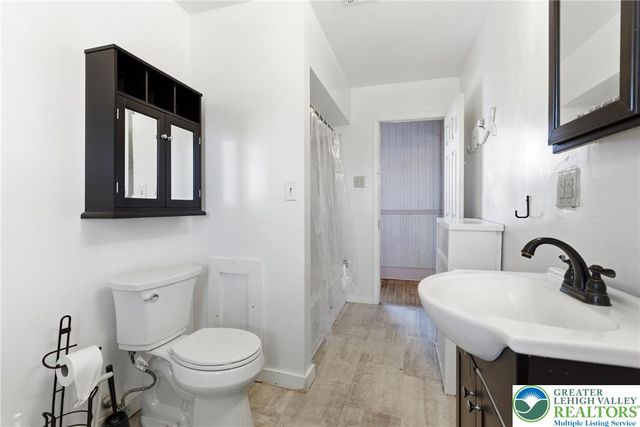 2786 Stadium Drive, South Whitehall Twp, PA 18069