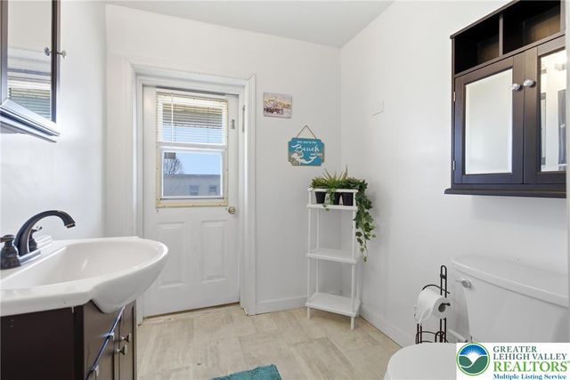 2786 Stadium Drive, South Whitehall Twp, PA 18069