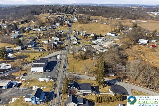 2786 Stadium Drive, South Whitehall Twp, PA 18069