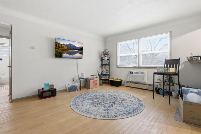 149 Morton Street E, Saint Paul, MN 55107