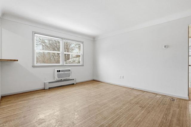 149 Morton Street E, Saint Paul, MN 55107