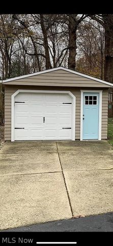 450 Bell Street, Chagrin Falls, OH 44022