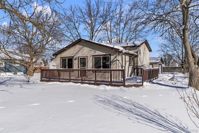 3410 Van Zandt Road, Waterford Charter Township, MI 48329