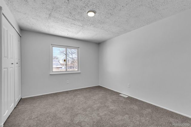 3410 Van Zandt Road, Waterford Charter Township, MI 48329