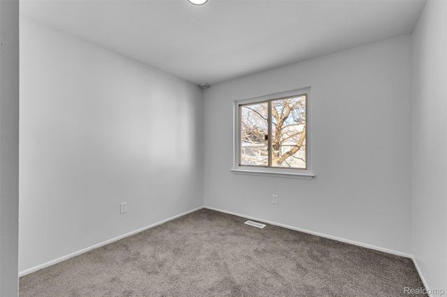 3410 Van Zandt Road, Waterford Charter Township, MI 48329