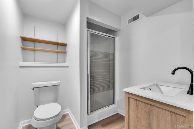 3410 Van Zandt Road, Waterford Charter Township, MI 48329