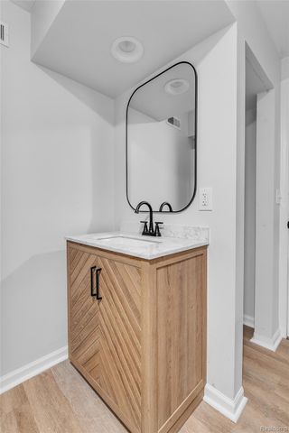 3410 Van Zandt Road, Waterford Charter Township, MI 48329