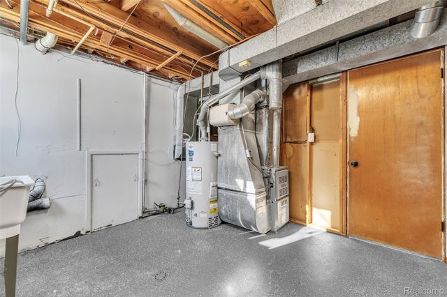 3410 Van Zandt Road, Waterford Charter Township, MI 48329