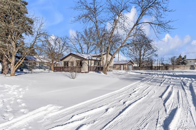 3410 Van Zandt Road, Waterford Charter Township, MI 48329