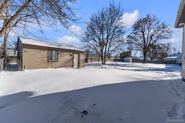 3410 Van Zandt Road, Waterford Charter Township, MI 48329