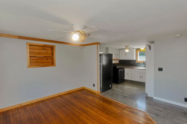 3 Field St, Southwick, MA 01077