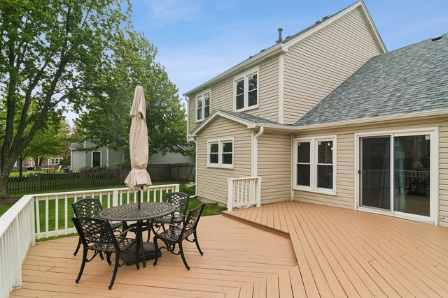 4255 OAK KNOLL Lane, Hoffman Estates, IL 60192