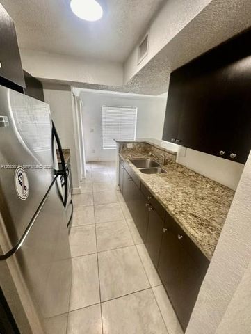 10670 SW 156th Pl 301, Miami, FL 33196
