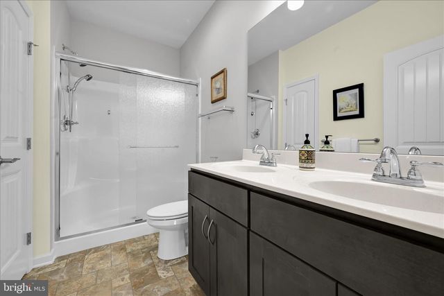 718 STONE CREEK RD, Lancaster, PA 17603