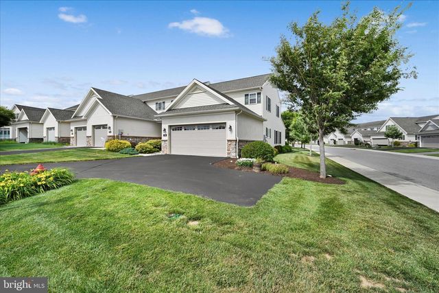 718 STONE CREEK RD, Lancaster, PA 17603