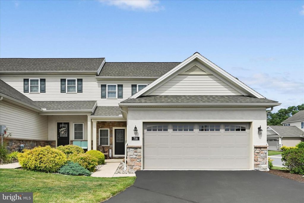 718 STONE CREEK RD, Lancaster, PA 17603