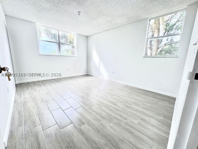 1800 SW 81st Ave 1204, North Lauderdale, FL 33068