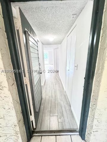 1800 SW 81st Ave 1204, North Lauderdale, FL 33068