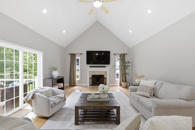 15 Northland Road, Windham, NH 03087