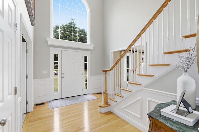 15 Northland Road, Windham, NH 03087