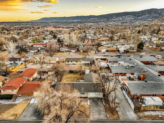 1012 Harding Avenue, Canon City, CO 81212