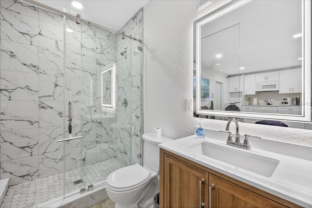 8902 N HAMNER AVENUE, Tampa, FL 33604