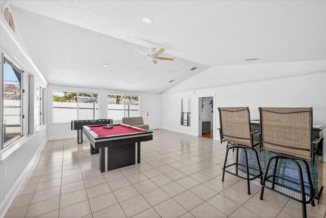 8902 N HAMNER AVENUE, Tampa, FL 33604