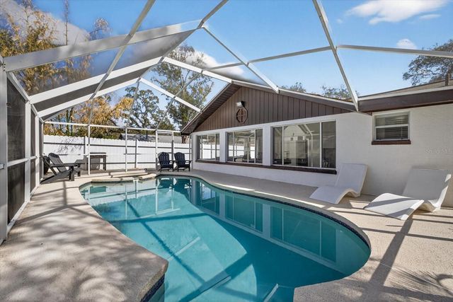 8902 N HAMNER AVENUE, Tampa, FL 33604