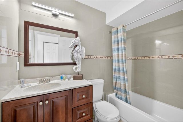 8902 N HAMNER AVENUE, Tampa, FL 33604