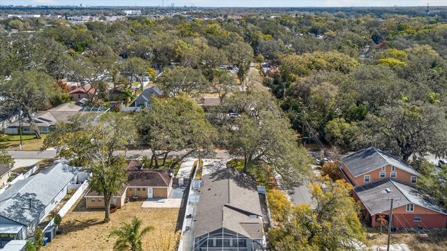 8902 N HAMNER AVENUE, Tampa, FL 33604