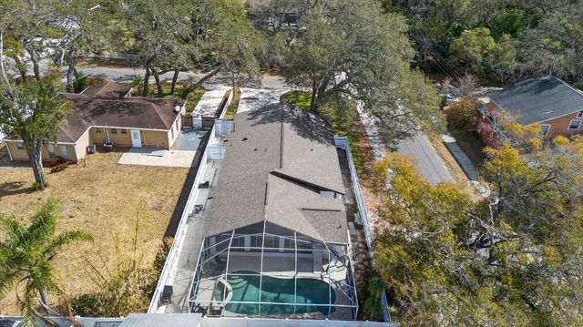 8902 N HAMNER AVENUE, Tampa, FL 33604