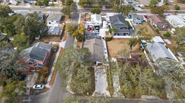 8902 N HAMNER AVENUE, Tampa, FL 33604