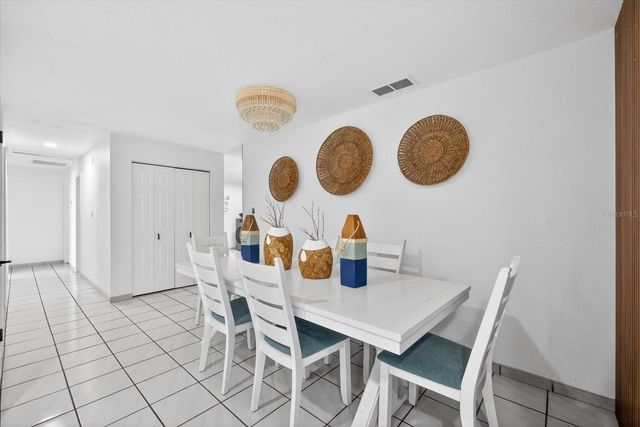 8902 N HAMNER AVENUE, Tampa, FL 33604