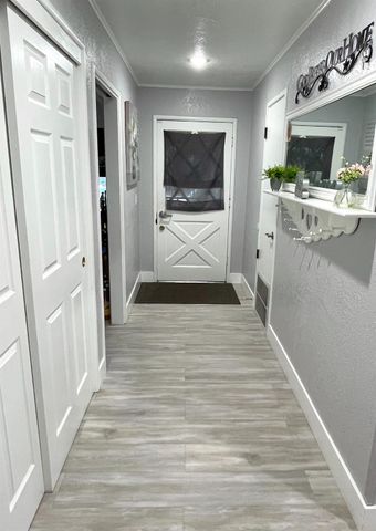 2313 Thomas St, Ceres, CA 95307