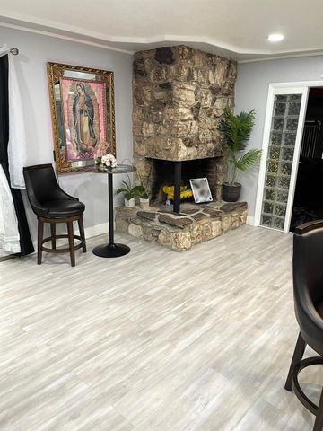 2313 Thomas St, Ceres, CA 95307