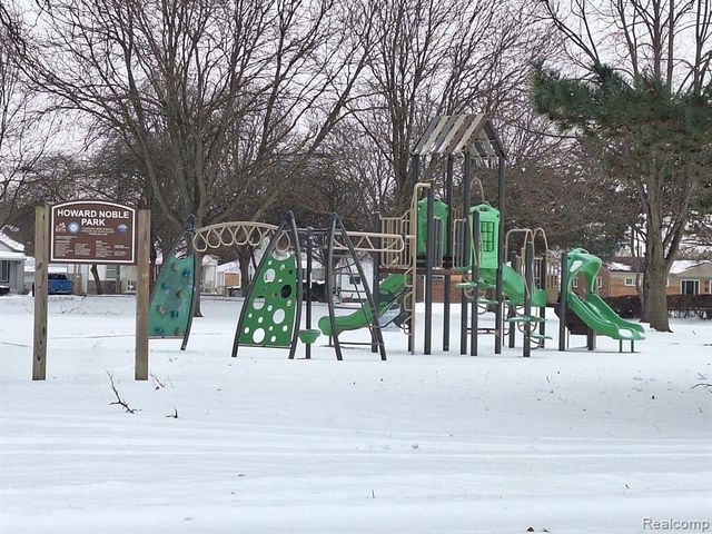 7972 Hipp Street, Taylor, MI 48180