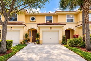 211 River Bluff Lane, Royal Palm Beach, FL 33411