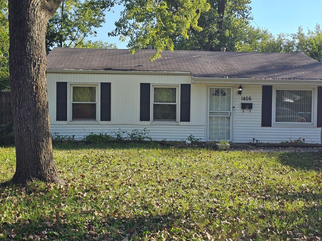 1406 E 15th Place, Ford Heights, IL 60411