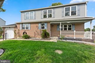 18 RADKA DR, Newark, DE 19702