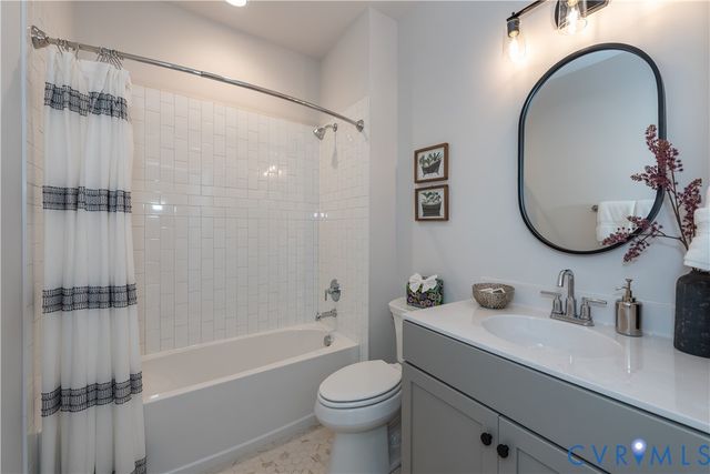 8693 Hope Farm Ln, Mechanicsville, VA 23111