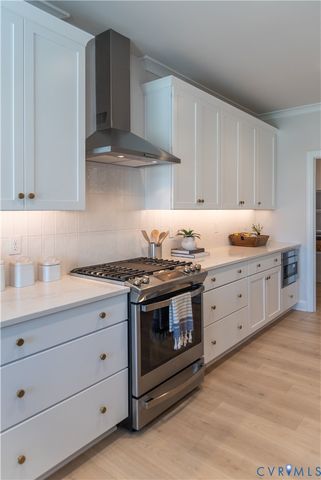 8693 Hope Farm Ln, Mechanicsville, VA 23111