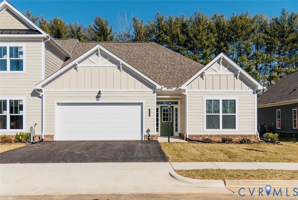 8693 Hope Farm Ln, Mechanicsville, VA 23111