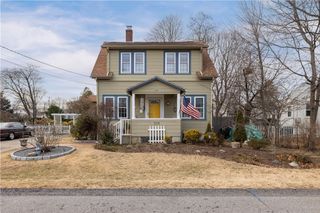 233 Palace Avenue, Warwick, RI 02886