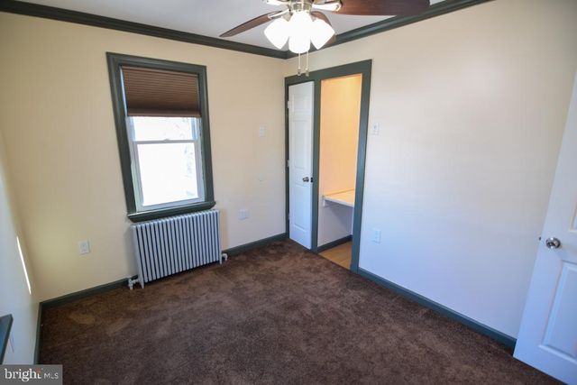 1071 W BRISTOL RD, Warminster, PA 18974