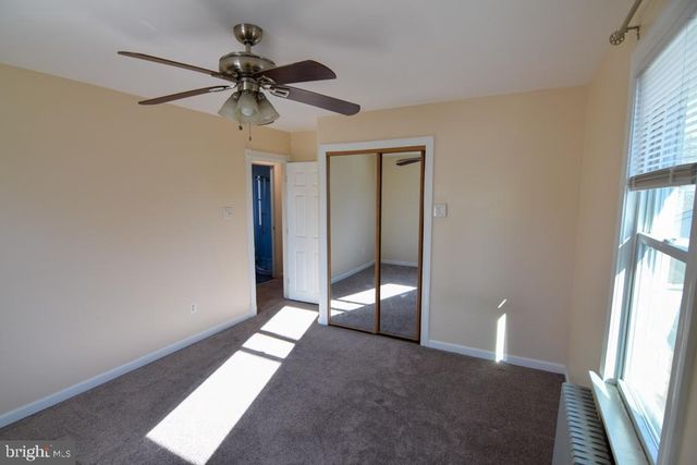 1071 W BRISTOL RD, Warminster, PA 18974