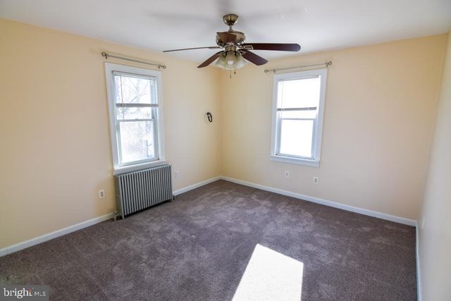 1071 W BRISTOL RD, Warminster, PA 18974