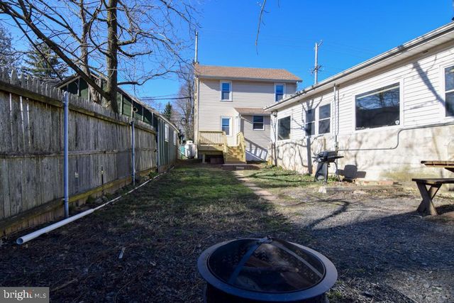 1071 W BRISTOL RD, Warminster, PA 18974